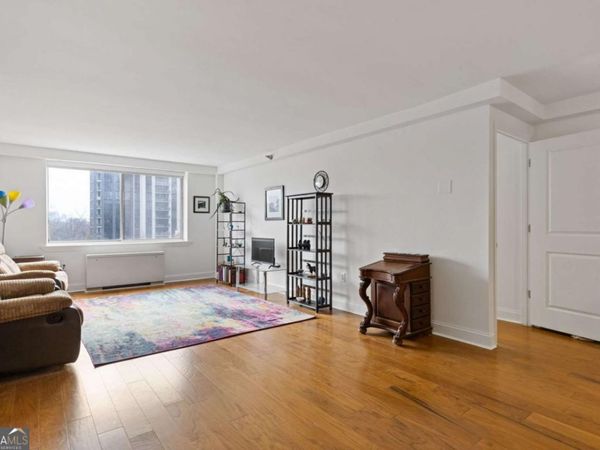 2479 Peachtree Road NE, Unit 402, Atlanta, GA 30305