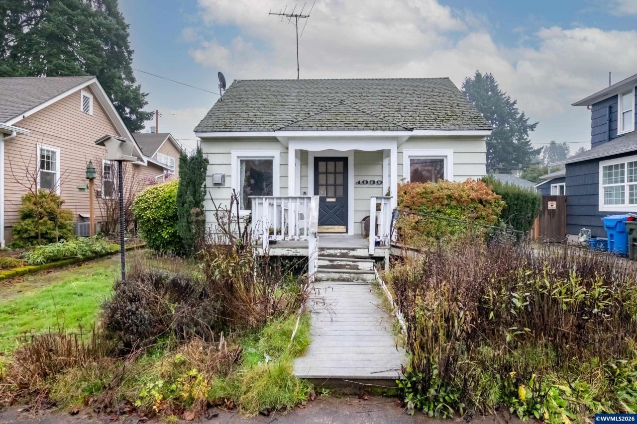 1030 21st St Ne, Salem, OR 97301 Main Photo