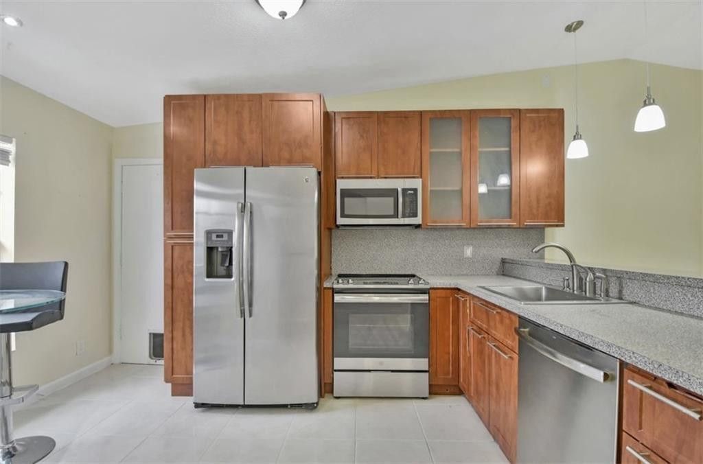 5544 Lakewood Circle, Unit E, Pompano Beach, FL 33063 Photo