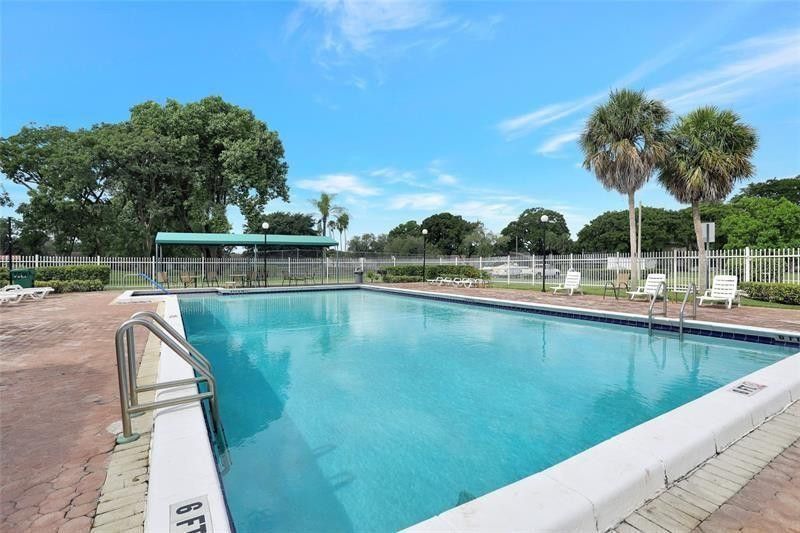 5544 Lakewood Circle, Unit E, Pompano Beach, FL 33063 Photo