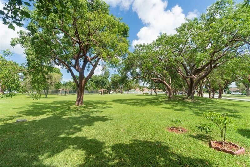 5544 Lakewood Circle, Unit E, Pompano Beach, FL 33063 Photo