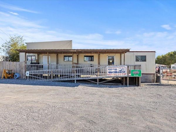 1145 FM 78, Marion, TX 78124