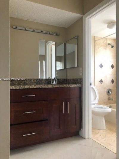 10187 Twin Lakes Dr, Unit 23-I, Coral Springs, FL 33071 Photo