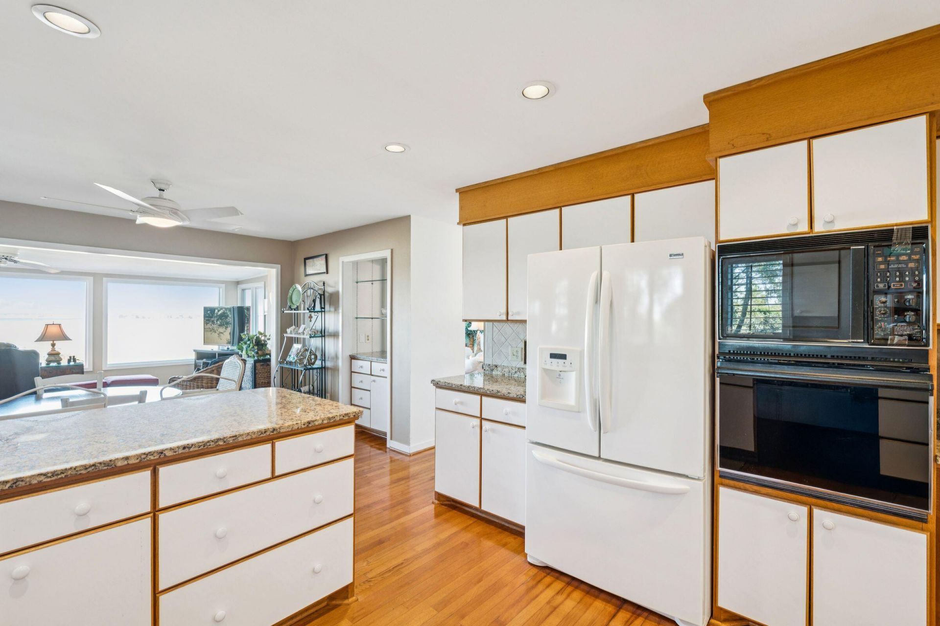 10 Waterway Island Drive Photo 13