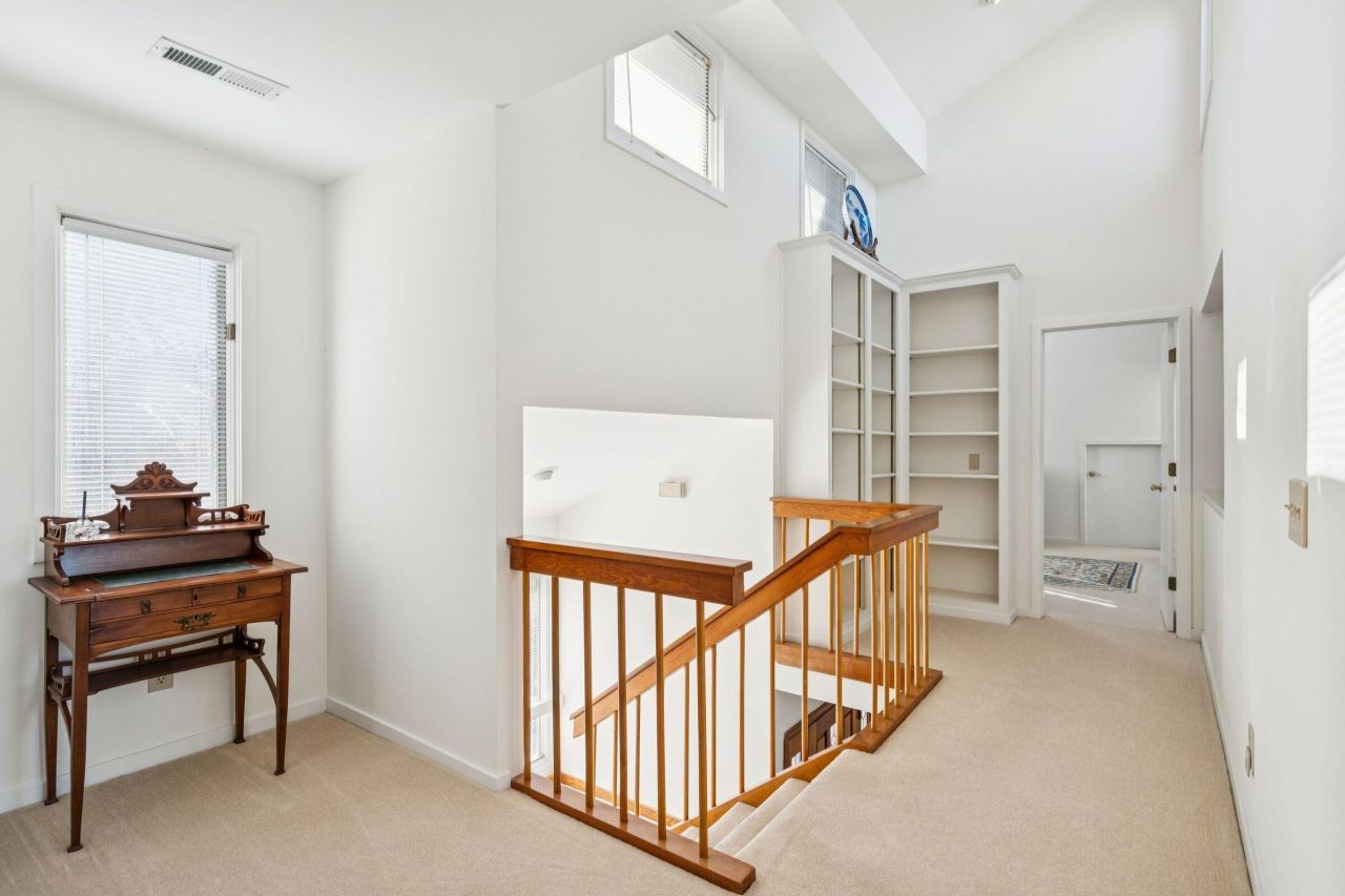 10 Waterway Island Drive Photo 22