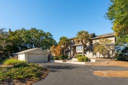 10 Waterway Island Drive photo 4