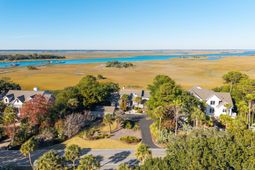 10 Waterway Island Drive photo 4