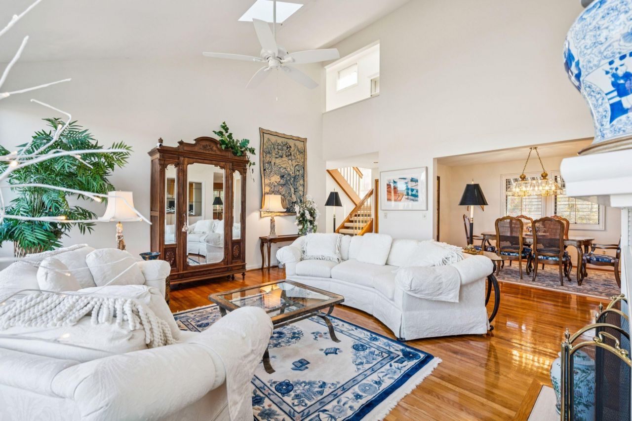 10 Waterway Island Drive Photo 6