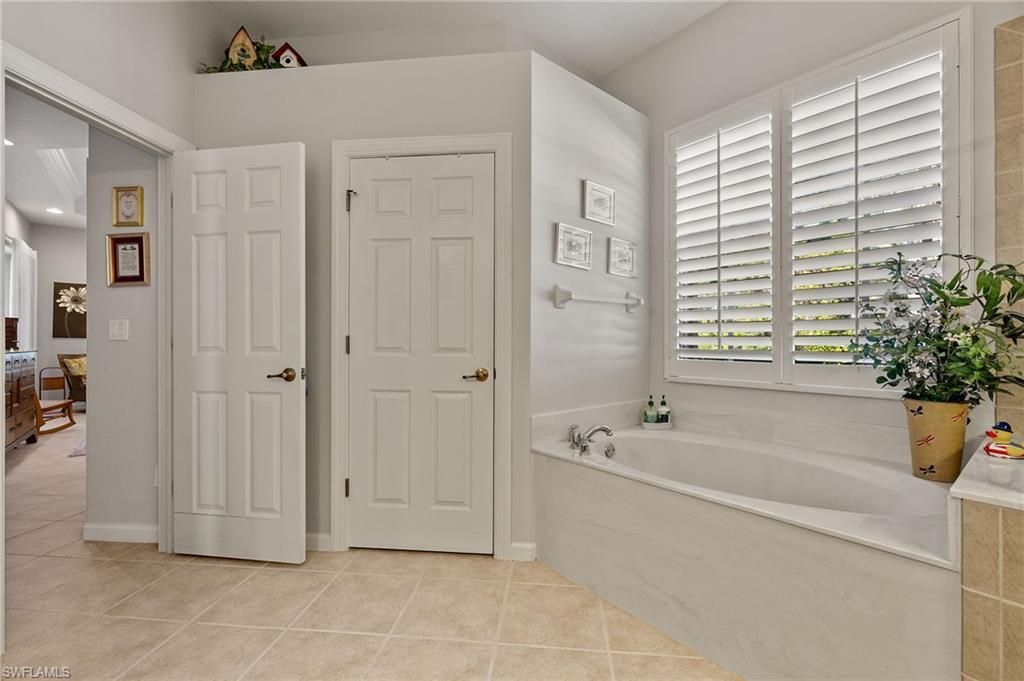 8872 King Henry Ct, Fort Myers, FL 33908 Photo