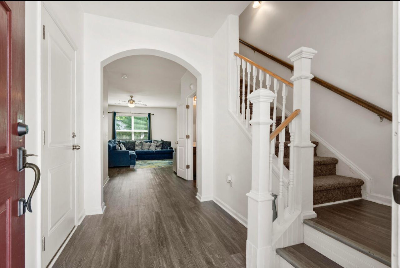 558 Wynfield Forest Drive Photo 3