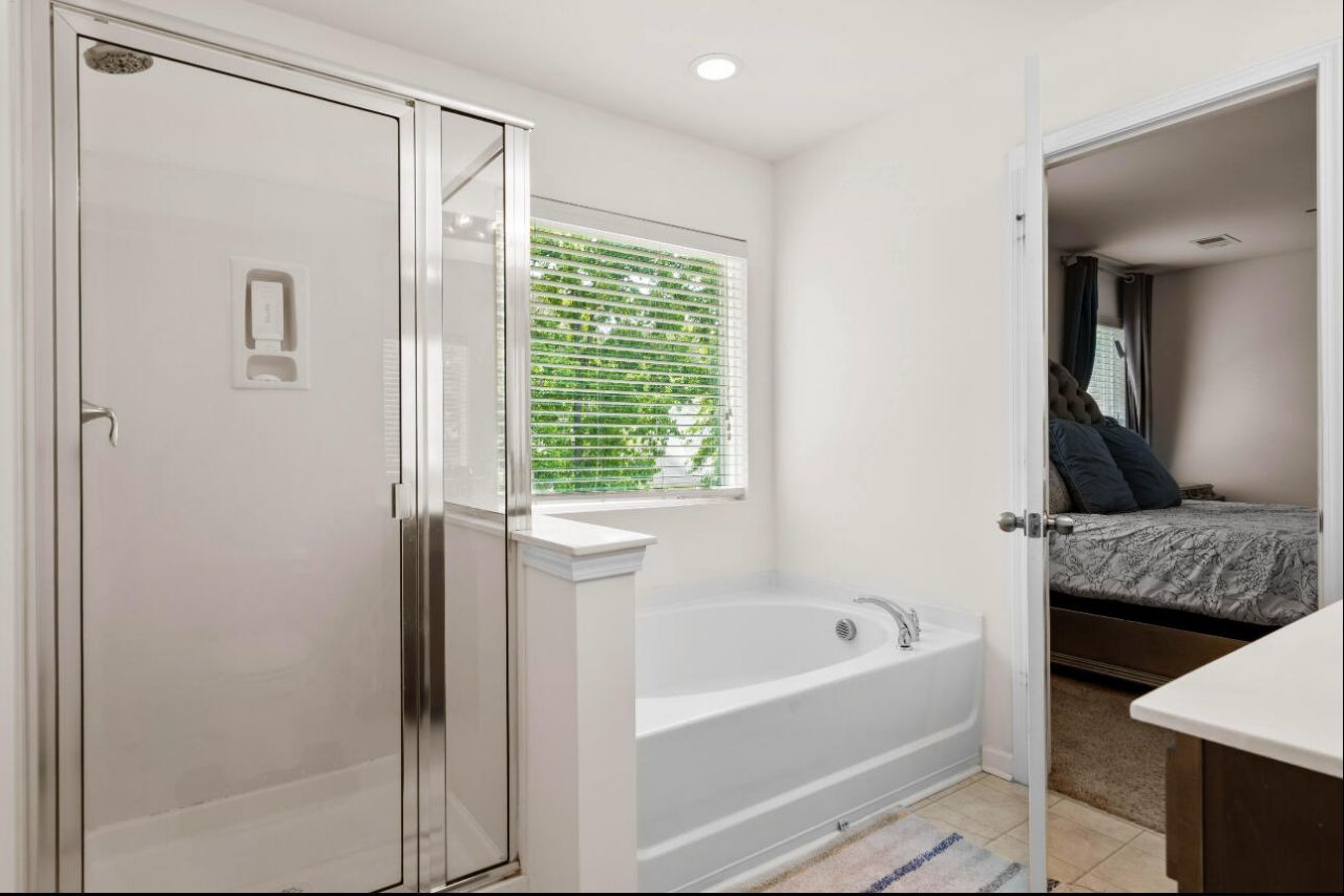 558 Wynfield Forest Drive Photo 7