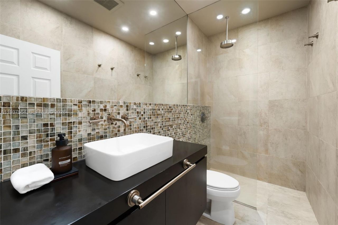 1851 SW 2nd Ct, Miami, FL 33129 Photo