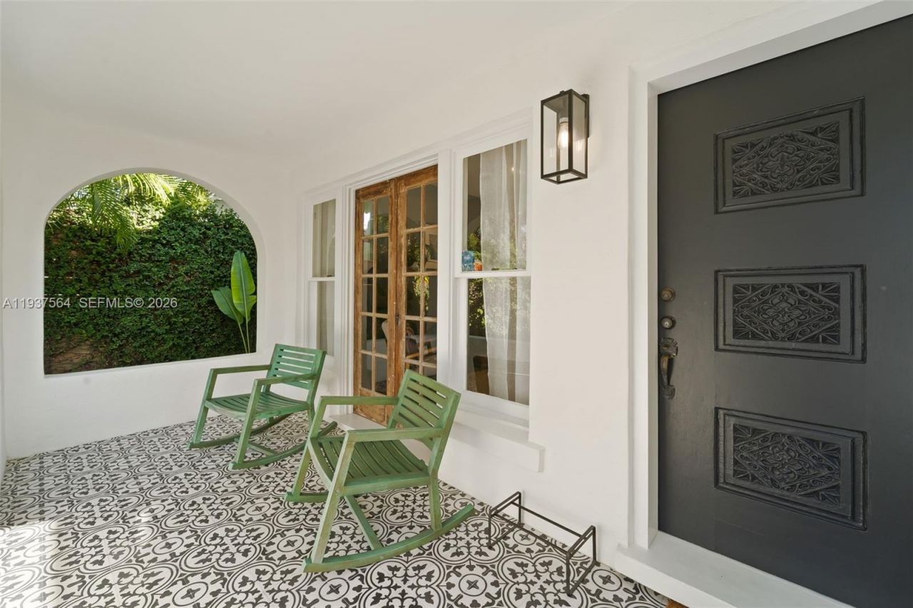 1851 SW 2nd Ct, Miami, FL 33129 Photo