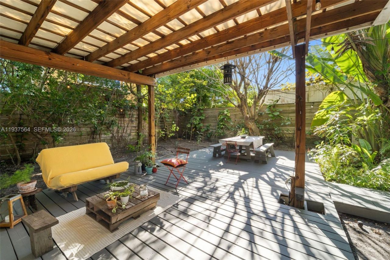 1851 SW 2nd Ct, Miami, FL 33129 Photo