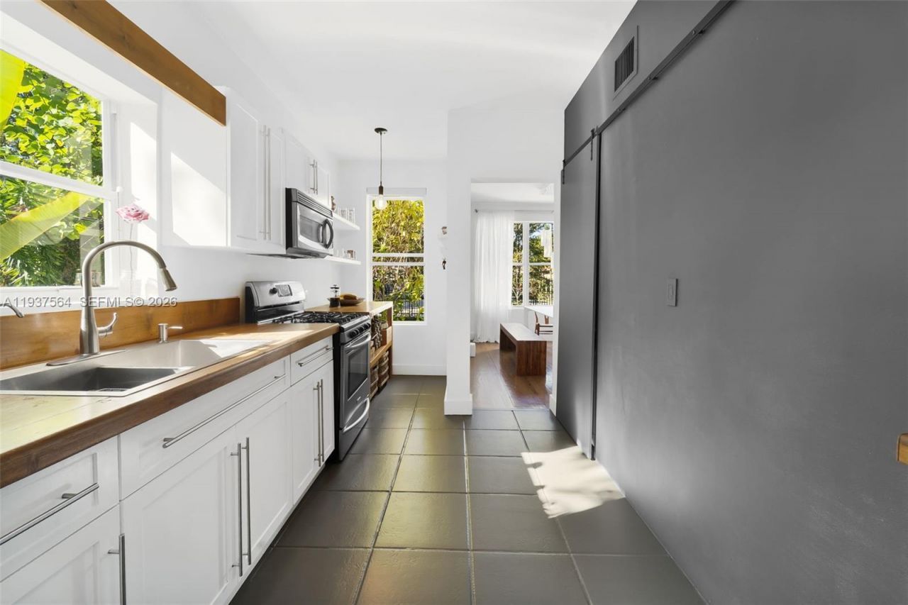 1851 SW 2nd Ct, Miami, FL 33129 Photo