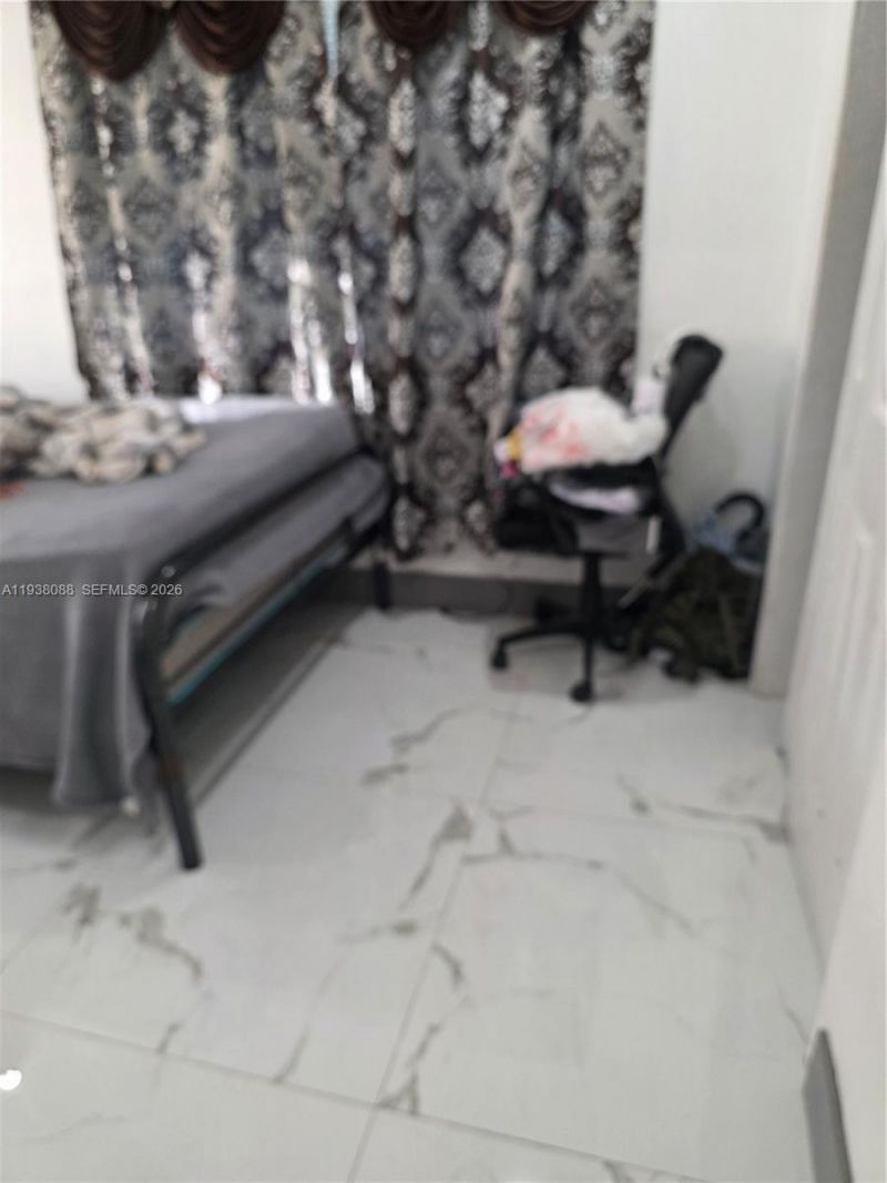 1490 NE 147th St , Miami, FL 33161 Photo