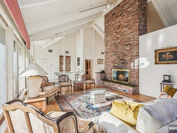 873 Olentangy Road, FRANKLIN LAKES, NJ 07417