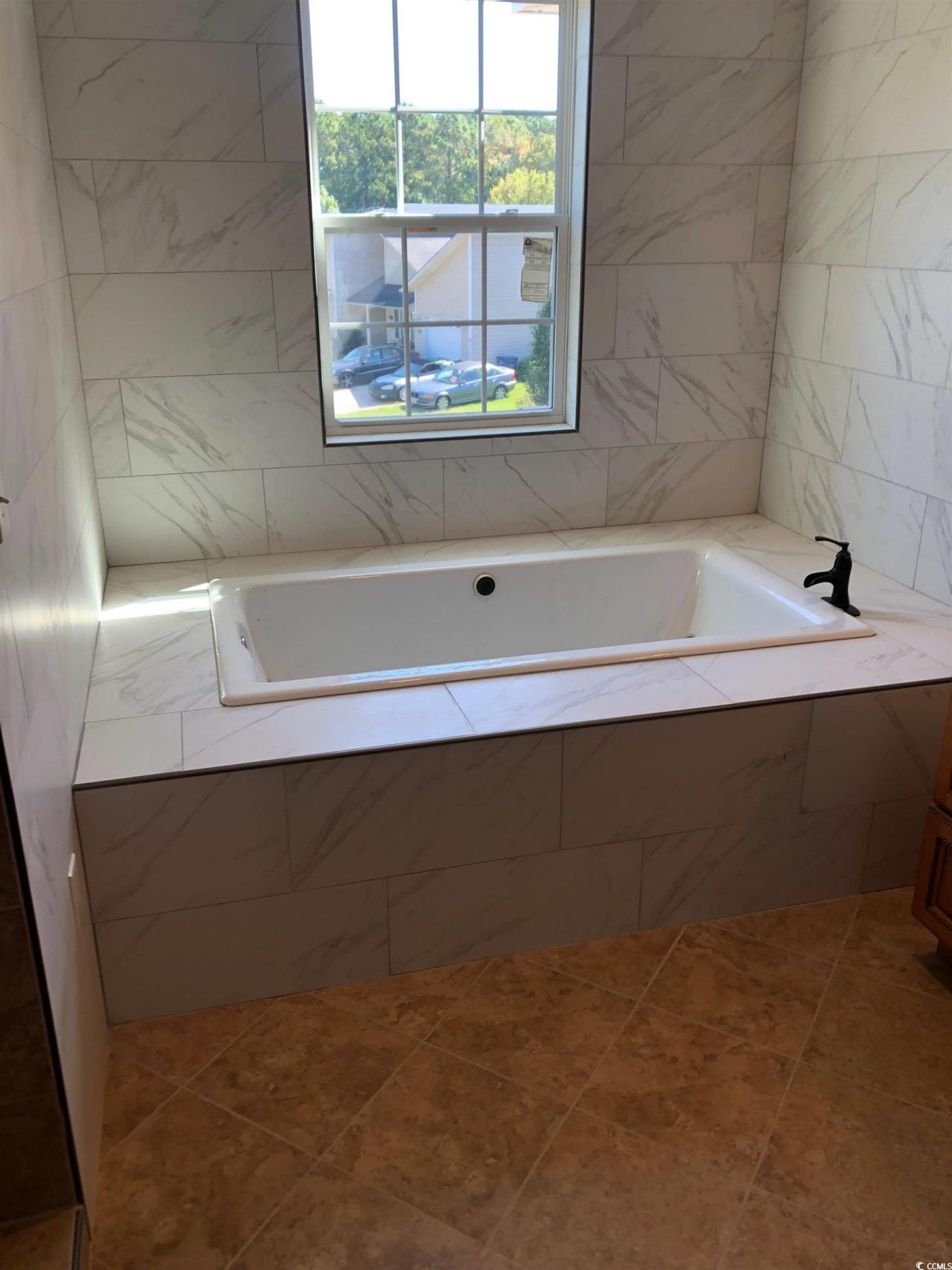 866 Brenda Pl. Photo 16