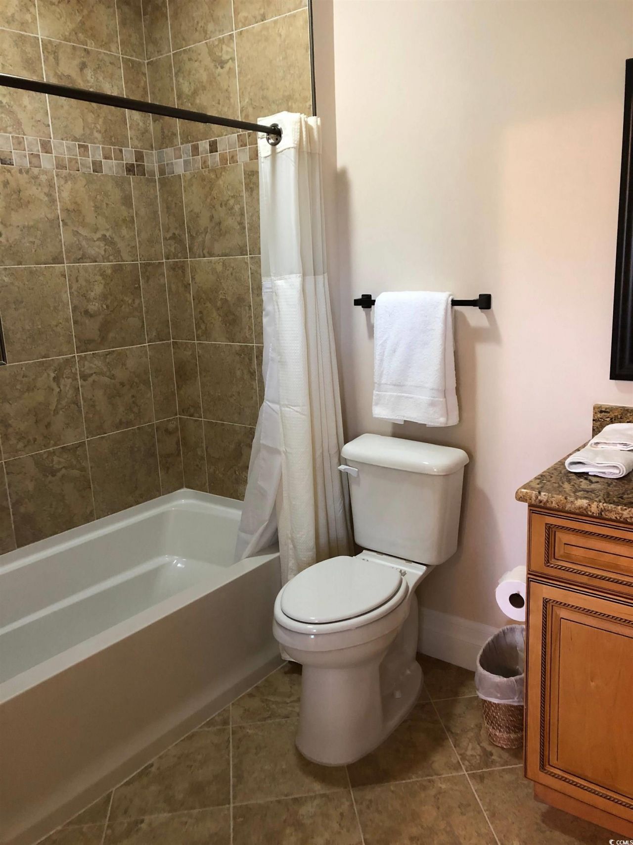 866 Brenda Pl. Photo 24