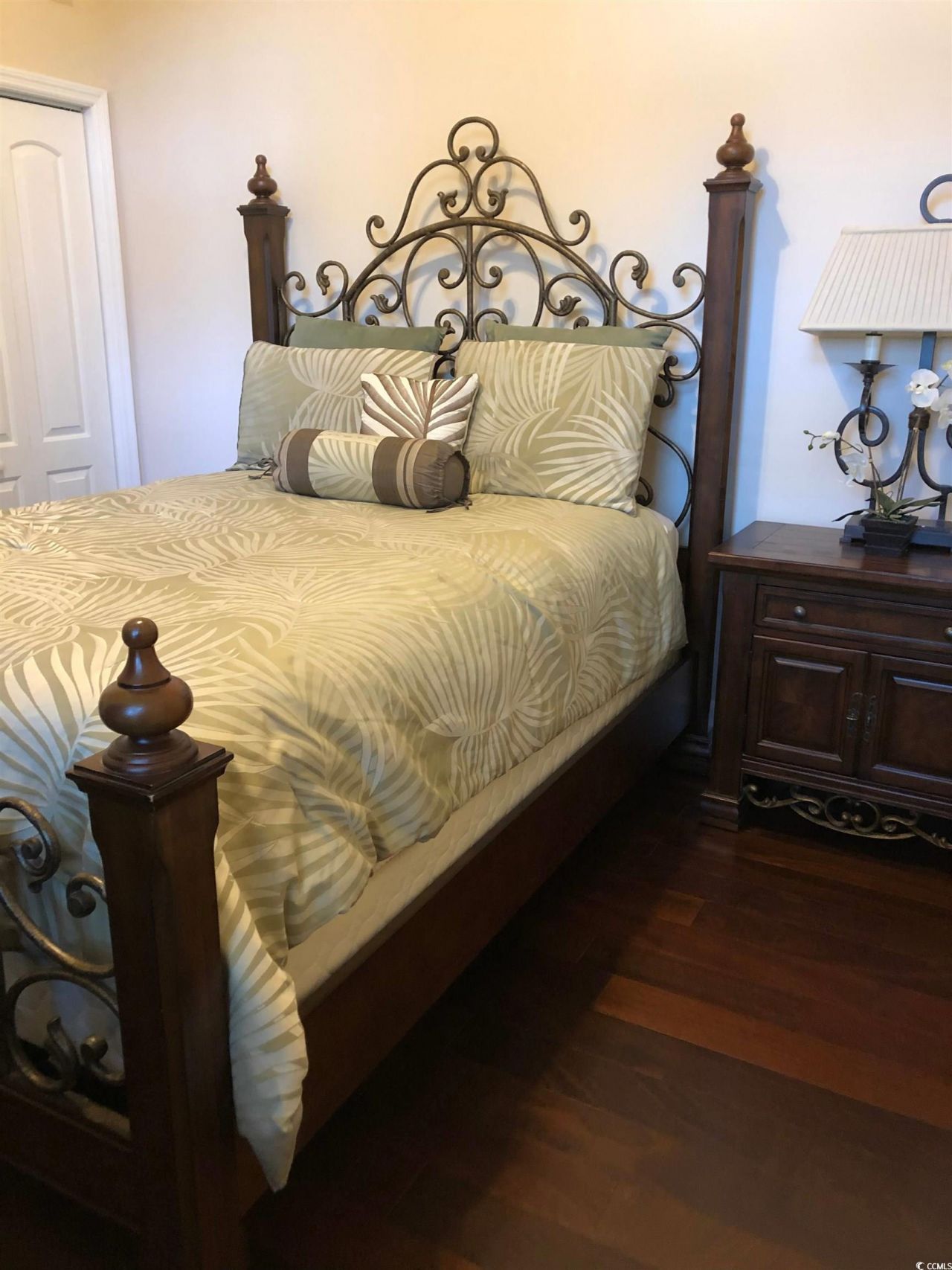 866 Brenda Pl. Photo 31