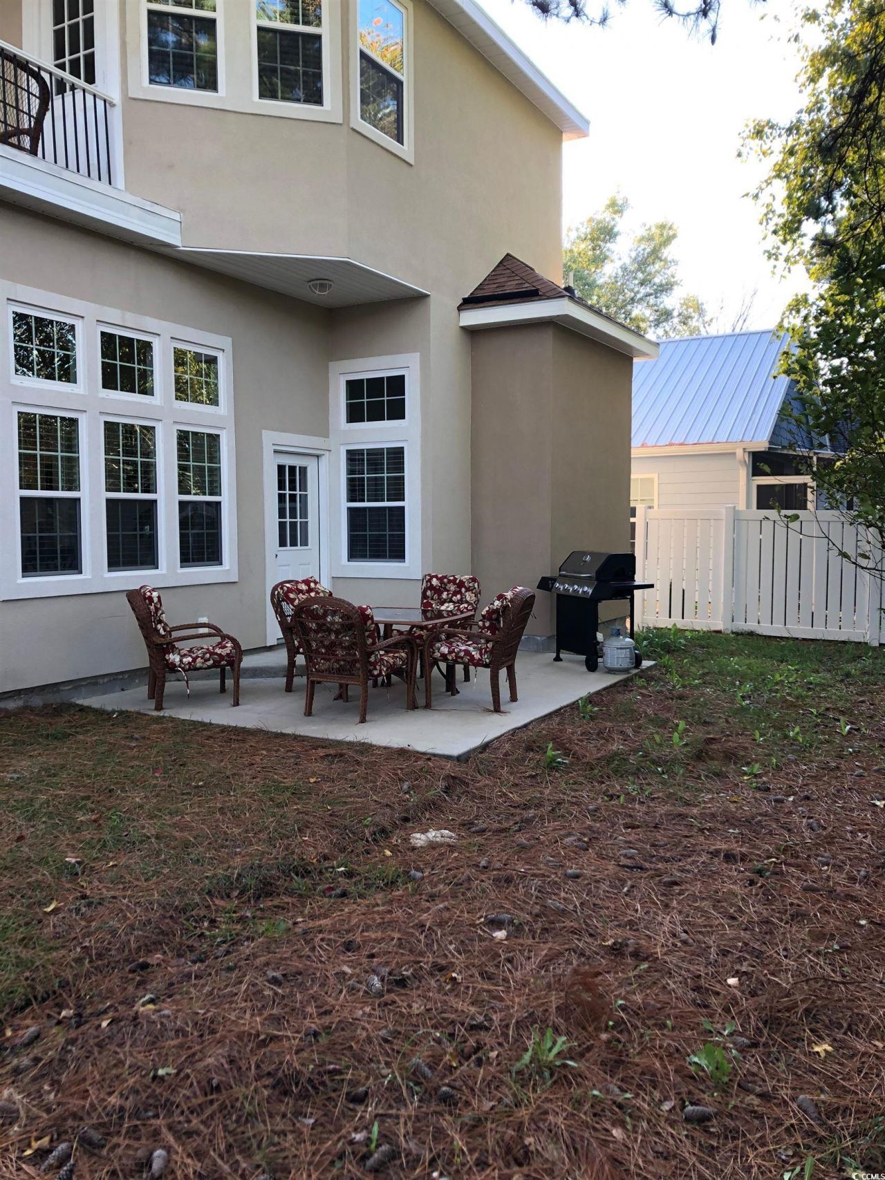 866 Brenda Pl. Photo 36