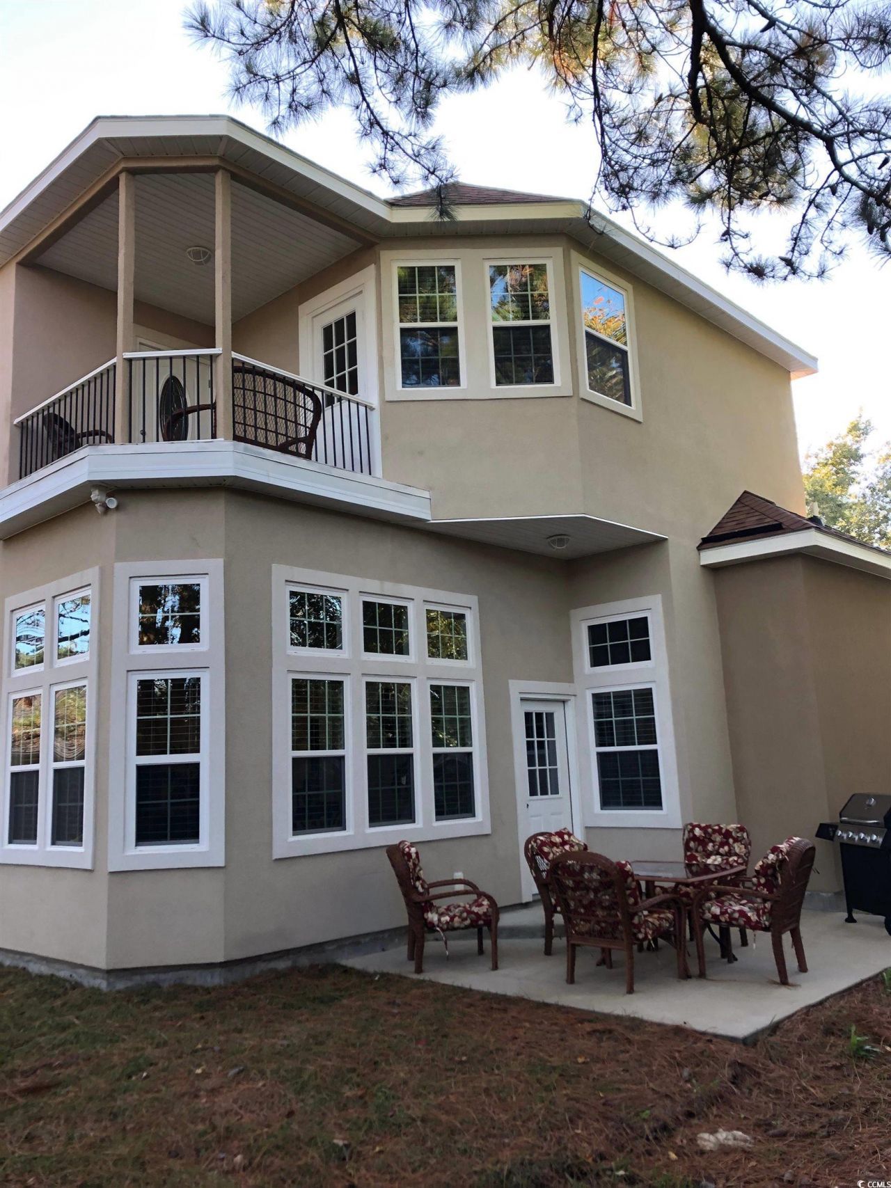 866 Brenda Pl. Photo 37