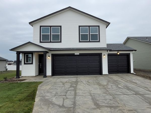 1625 E A St, Deer Park, WA 99006