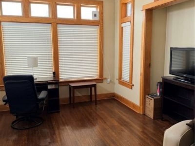 11433 Ashbury Avenue, Unit 12, Cleveland, OH 44106 Photo 10