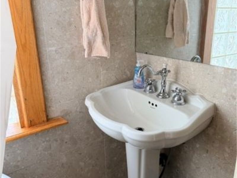 11433 Ashbury Avenue, Unit 12, Cleveland, OH 44106 Photo 25