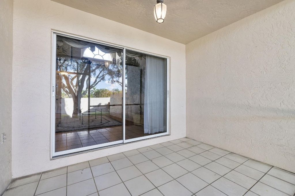 10841 Cypress Glen Drive, Unit 10841, Coral Springs, FL 33071 Photo