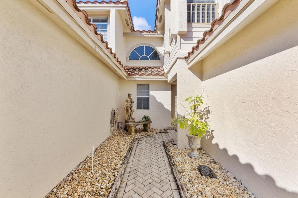 10841 Cypress Glen Drive, Unit 10841, Coral Springs, FL 33071 Photo