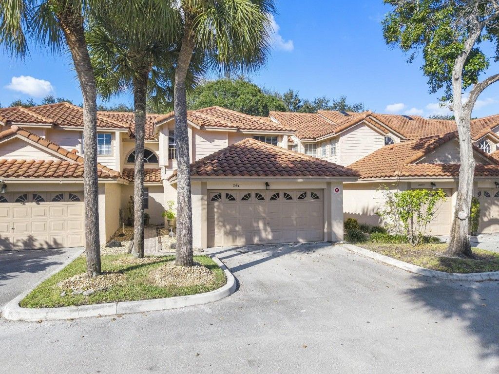 10841 Cypress Glen Drive, Unit 10841, Coral Springs, FL 33071 Photo
