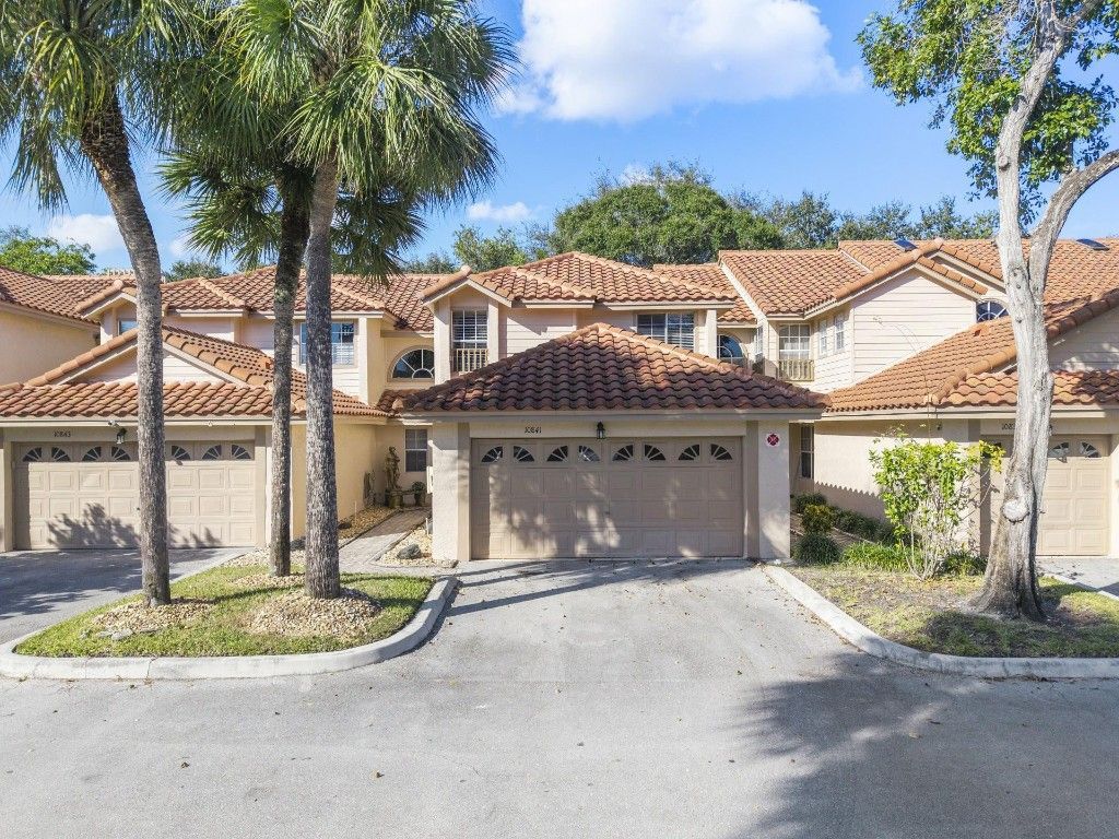 10841 Cypress Glen Drive, Unit 10841, Coral Springs, FL 33071 Photo