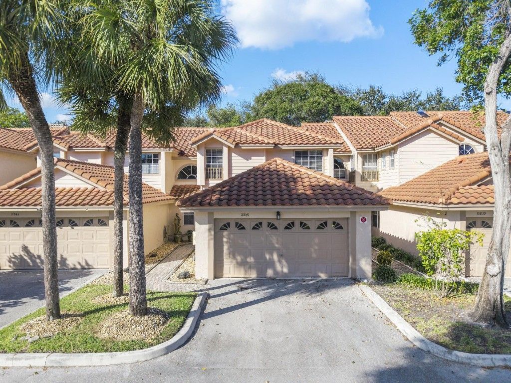 10841 Cypress Glen Drive, Unit 10841, Coral Springs, FL 33071 Photo