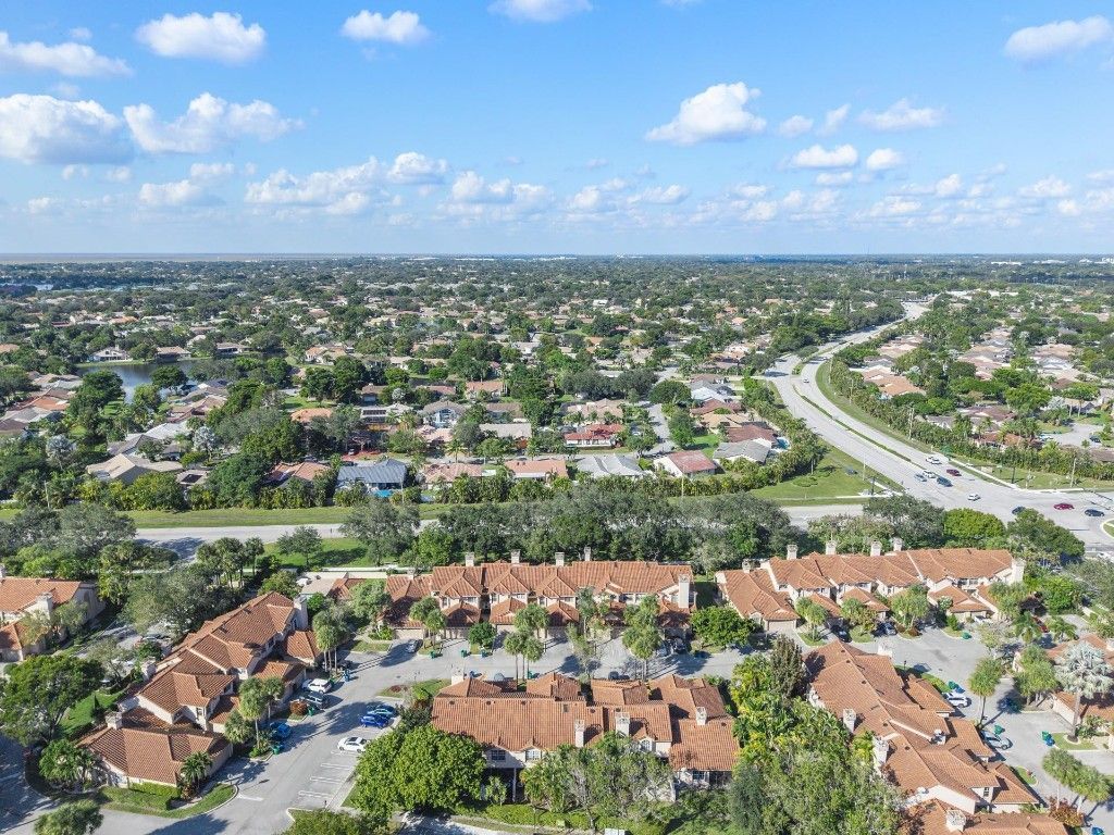 10841 Cypress Glen Drive, Unit 10841, Coral Springs, FL 33071 Photo