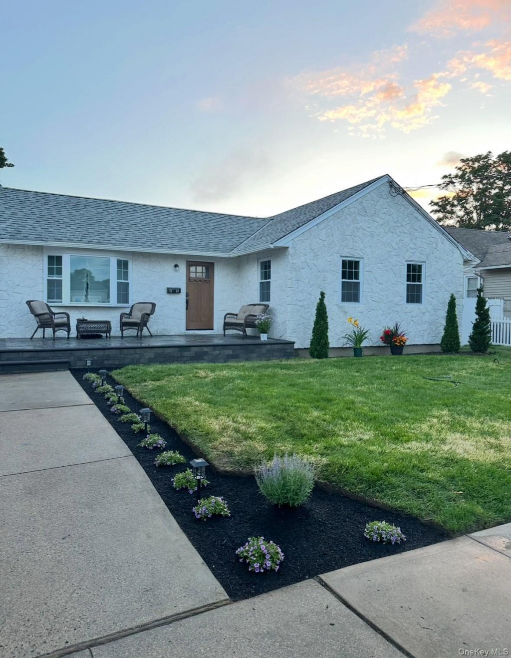 64 Nehring Avenue, Babylon, NY 11702 Main Photo