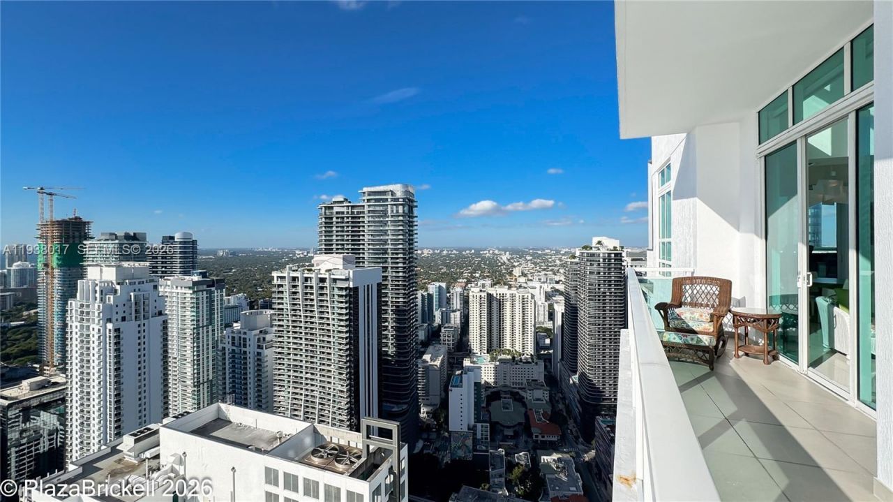 950 Brickell Bay Drive , Unit 5505, Miami, FL 33131 Photo