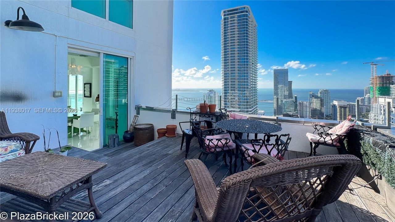 950 Brickell Bay Drive , Unit 5505, Miami, FL 33131 Photo
