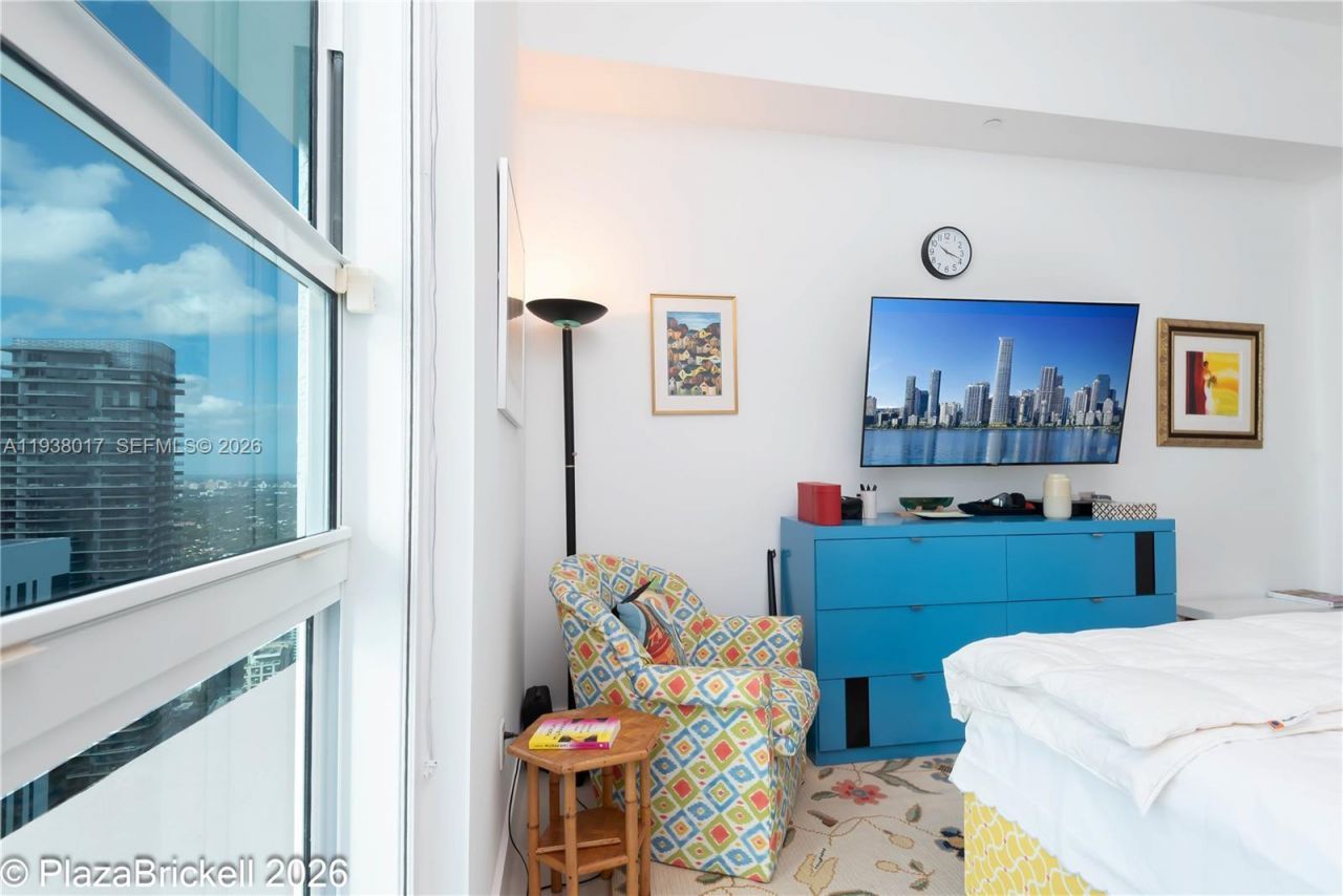 950 Brickell Bay Drive , Unit 5505, Miami, FL 33131 Photo