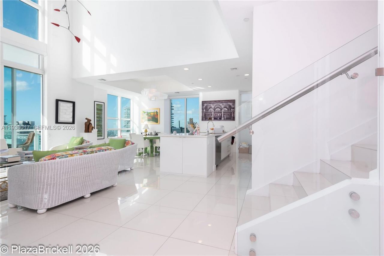 950 Brickell Bay Drive , Unit 5505, Miami, FL 33131 Photo