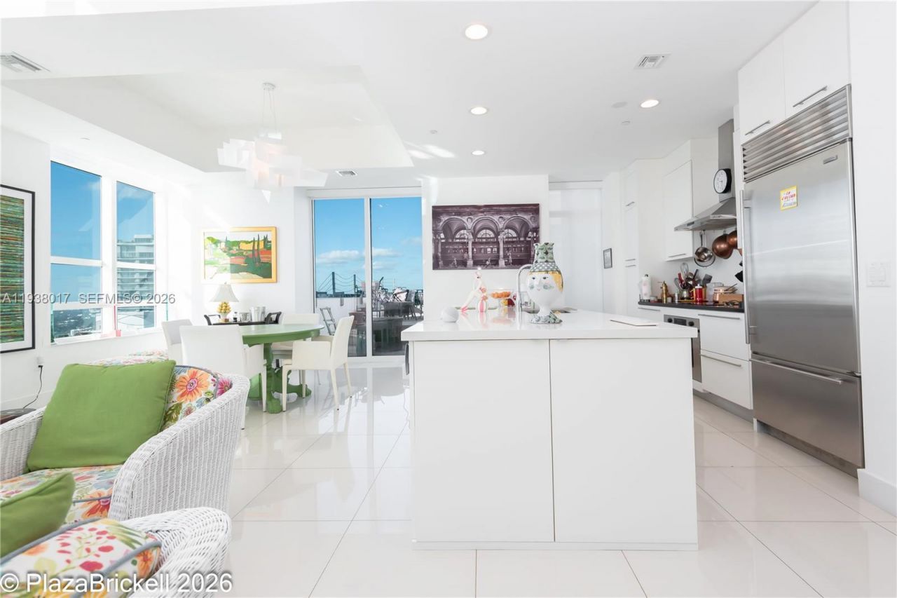 950 Brickell Bay Drive , Unit 5505, Miami, FL 33131 Photo