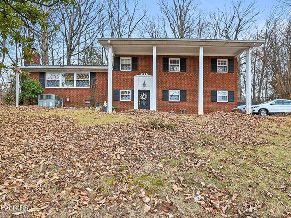 6521 Kanuga Drive, Knoxville, TN 37912