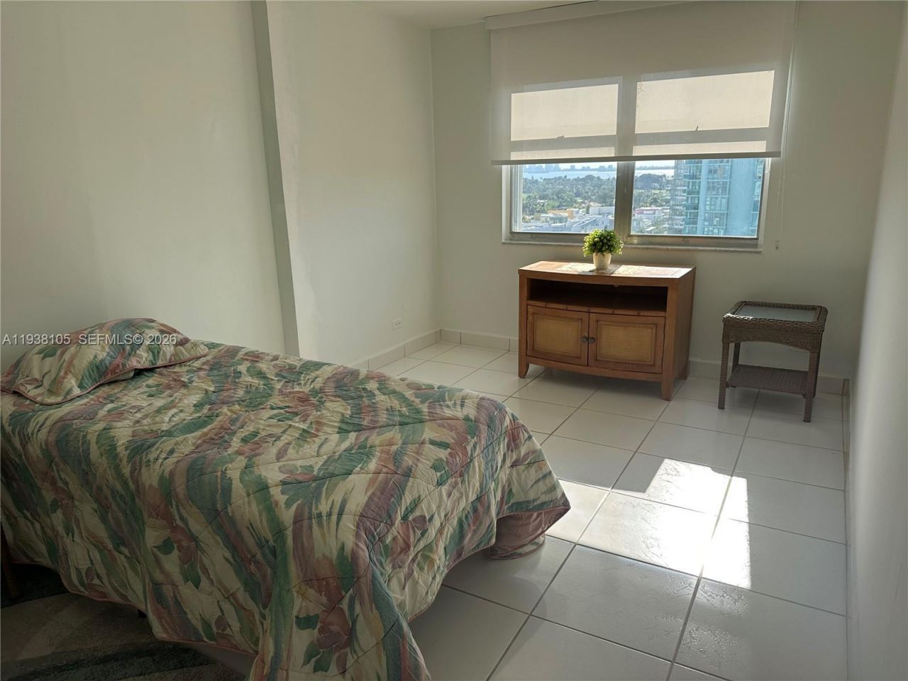 6039 Collins Ave, Unit 1434, Miami Beach, FL 33140 Photo