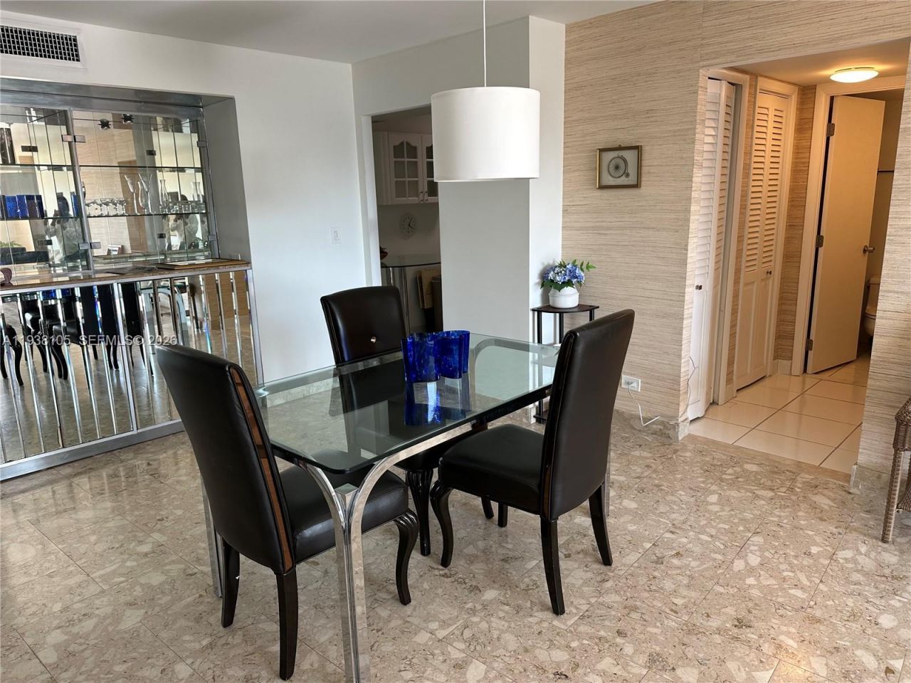 6039 Collins Ave, Unit 1434, Miami Beach, FL 33140 Photo