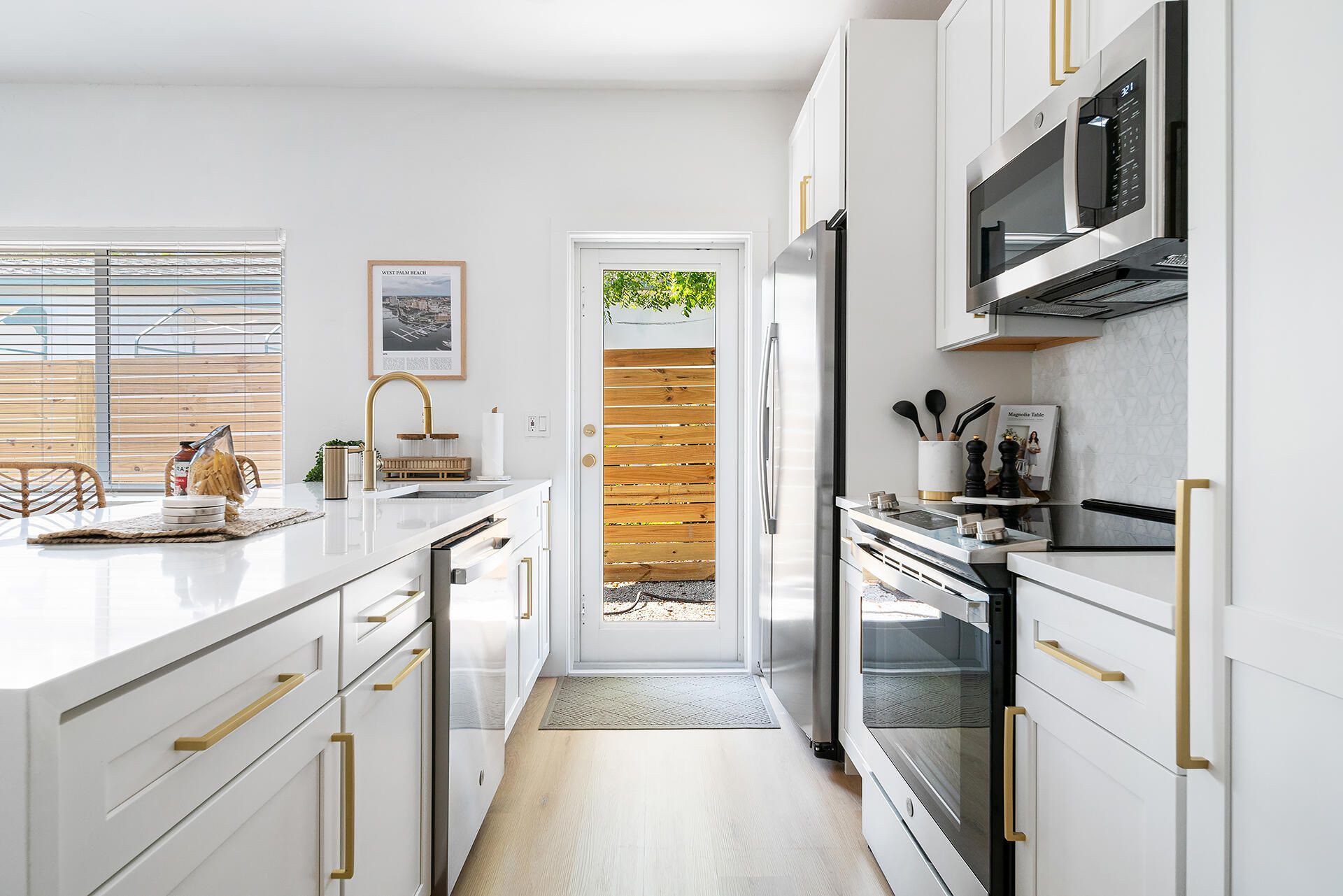 3300 Westview Avenue, West Palm Beach, FL 33407 Photo