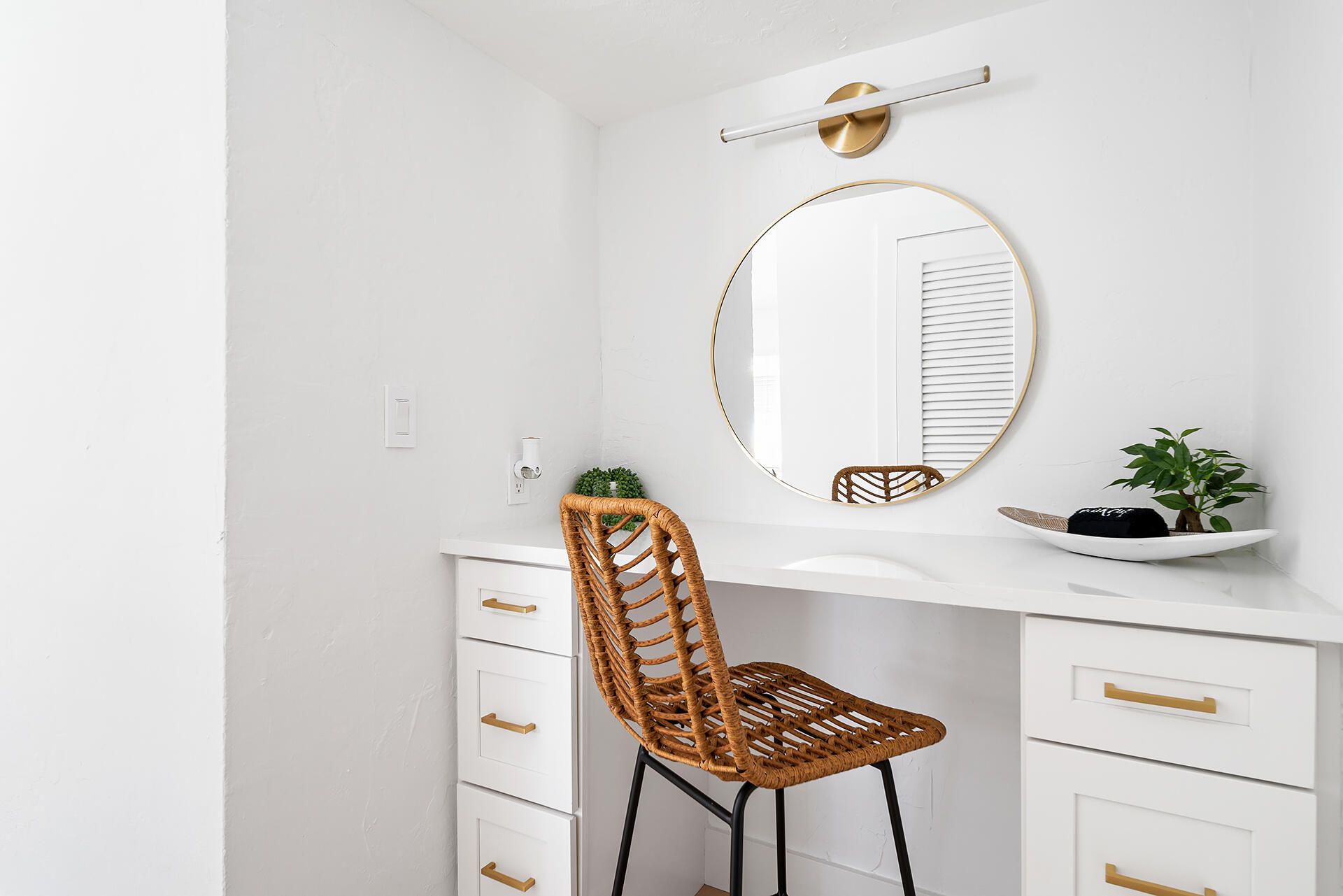 3300 Westview Avenue, West Palm Beach, FL 33407 Photo