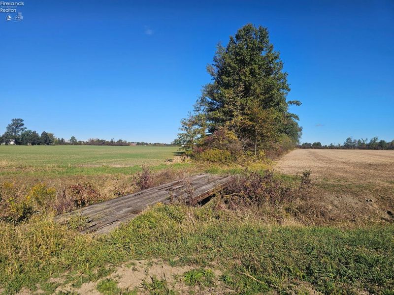 1 S Mud Creek Road, Oak Harbor, OH 43449 Photo 4