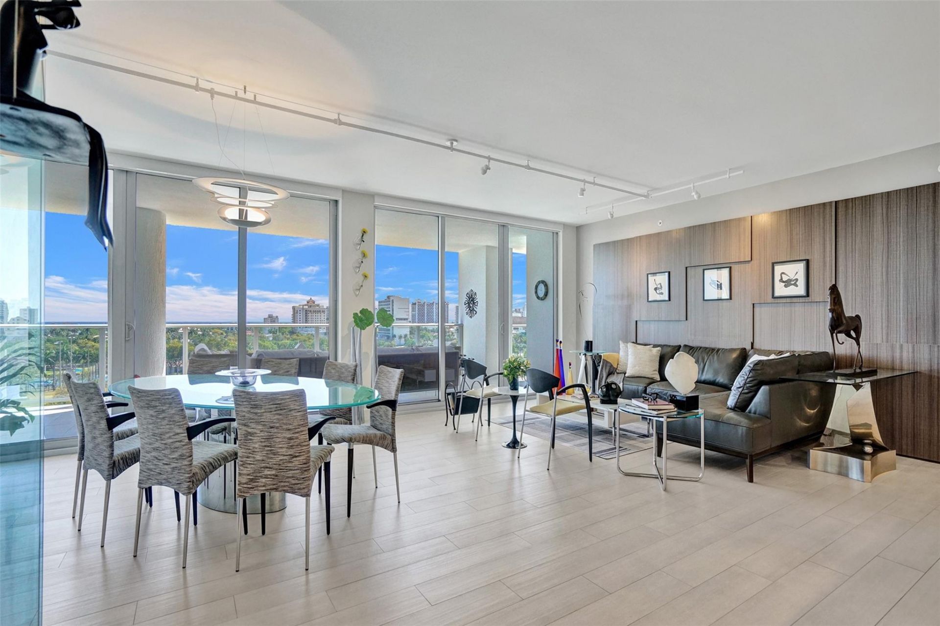 1180 N Federal Highway, Unit 804, Fort Lauderdale, FL 33304 Photo