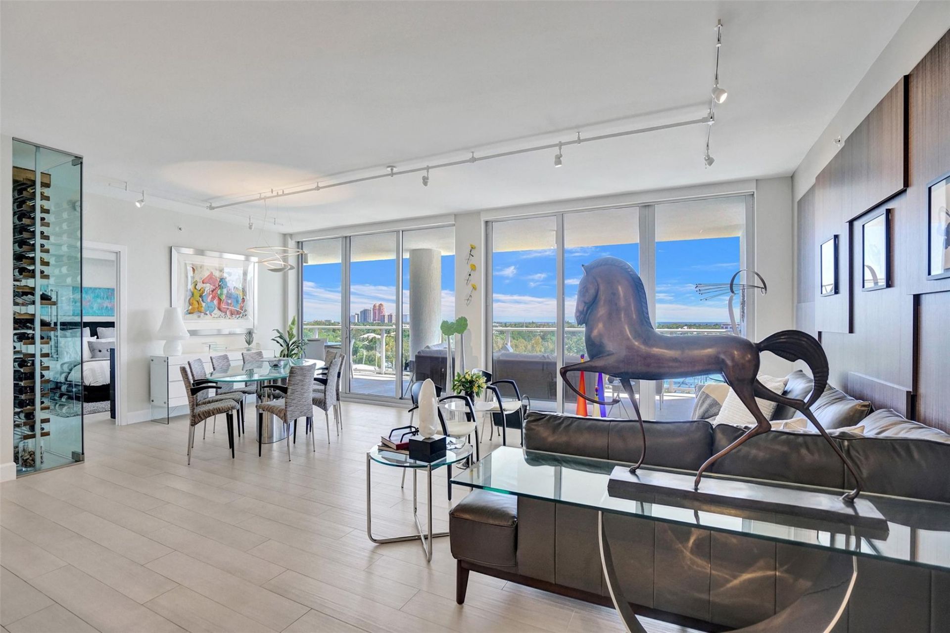 1180 N Federal Highway, Unit 804, Fort Lauderdale, FL 33304 Photo