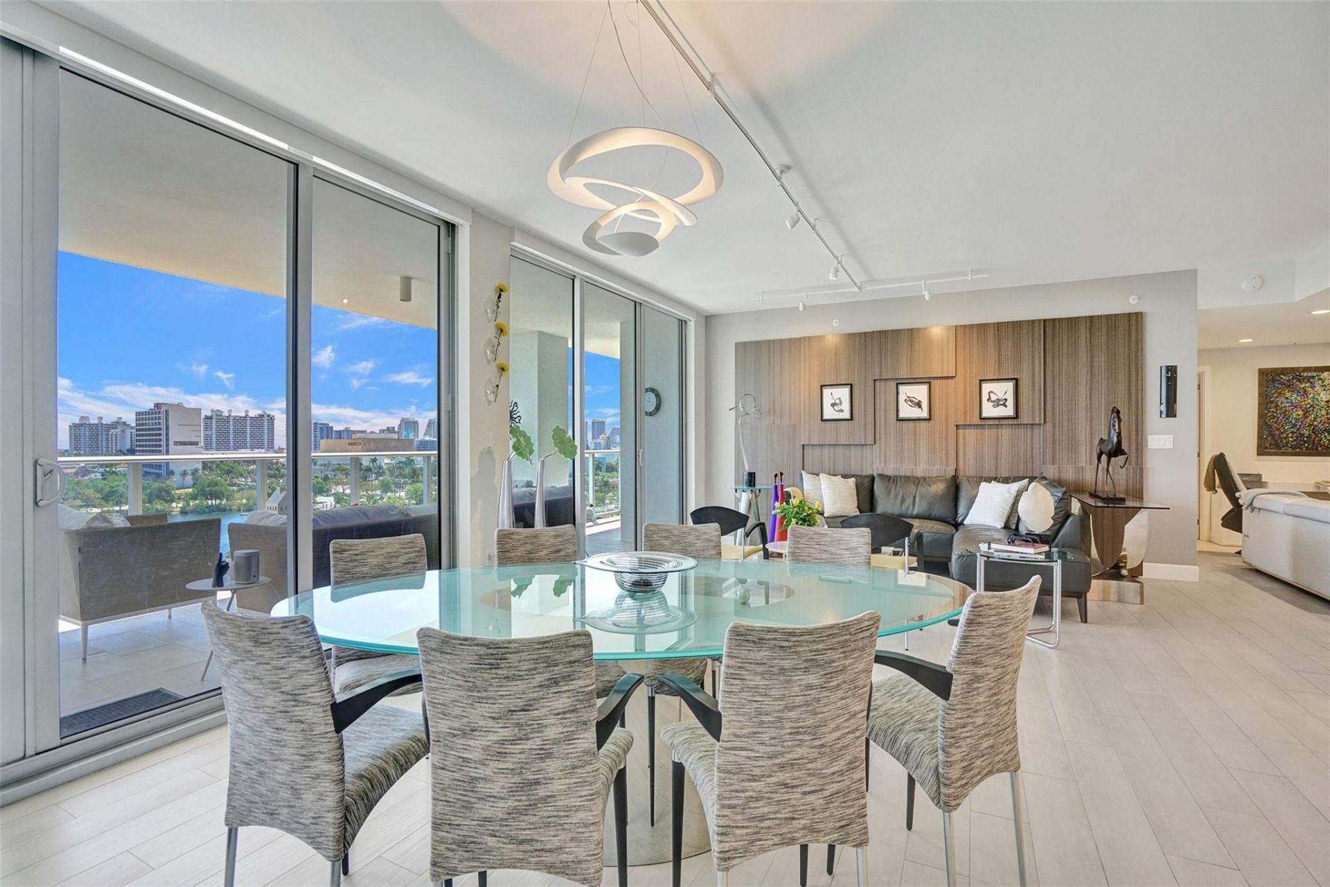 1180 N Federal Highway, Unit 804, Fort Lauderdale, FL 33304 Photo